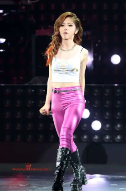 娱乐圈明星整容自证未整容方法_邓紫棋杨颖杨幂杨紫张天爱熊黛林by2林志玲娄艺潇辟谣方式分析_娱乐圈没整过容的明星