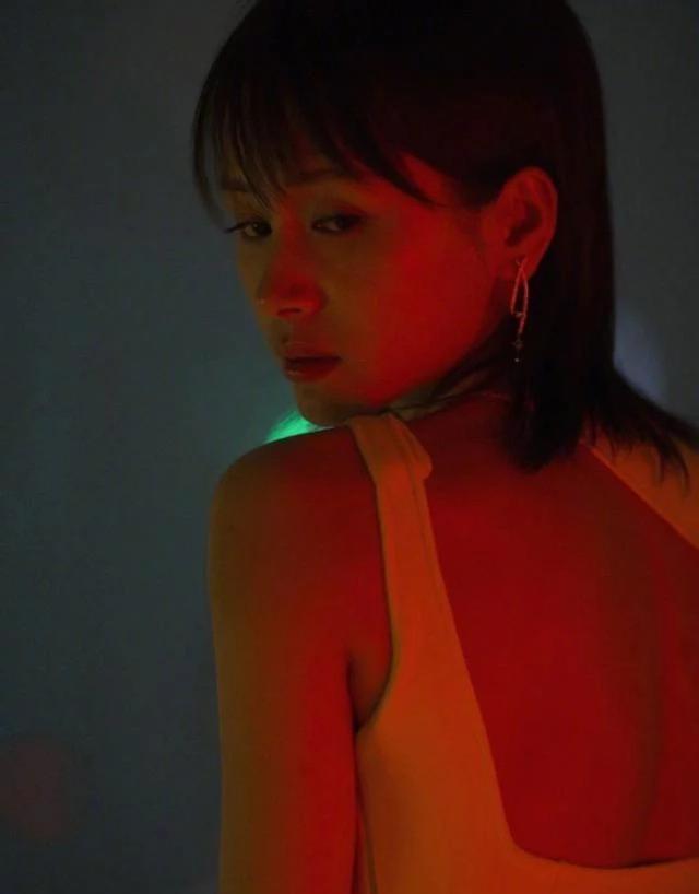 健身狂魔女艺人_张天爱健身日常_娱乐圈 健身 明星