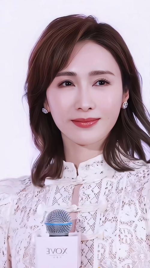 香港女明星黎姿年轻时的照片_香港女明星黎姿_香港女明星黎姿是谁