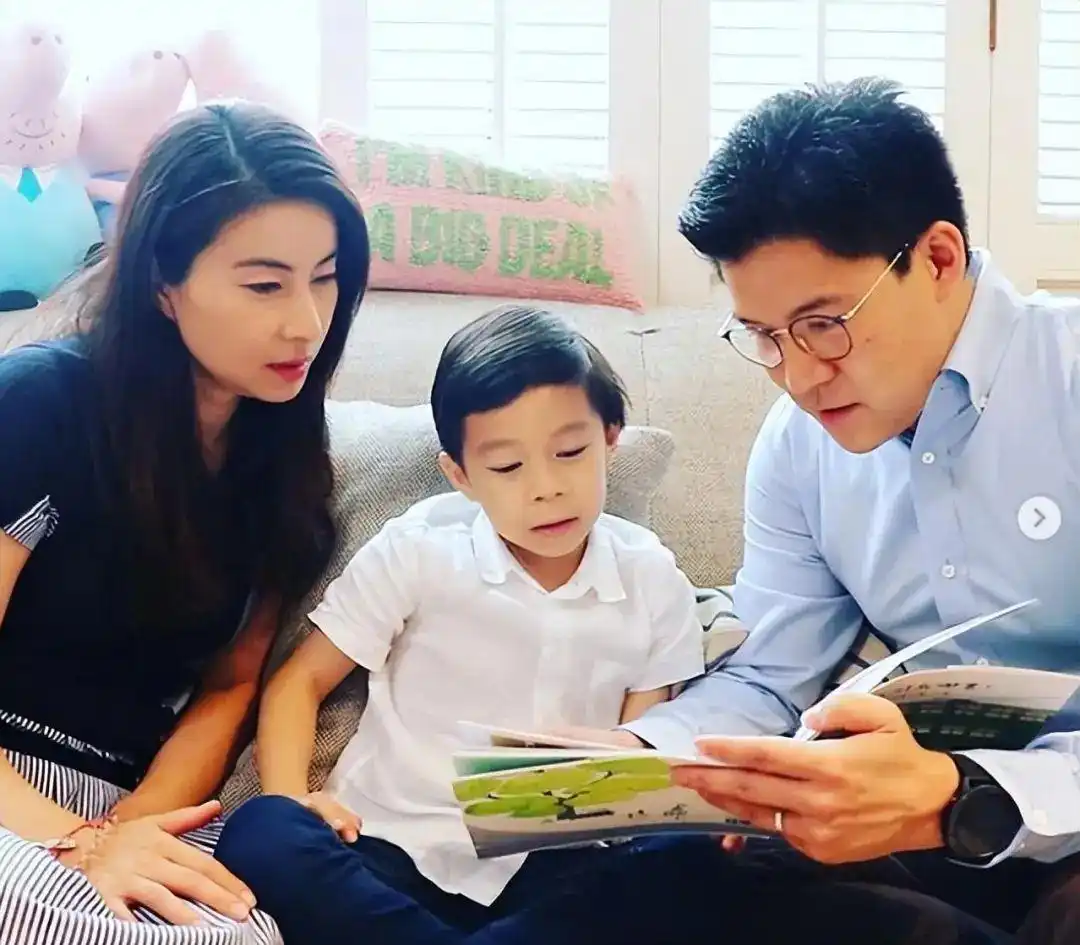 娱乐圈天生富贵相女星_朱珠陈红袁咏仪郭晶晶景甜_旺夫面相的女明星