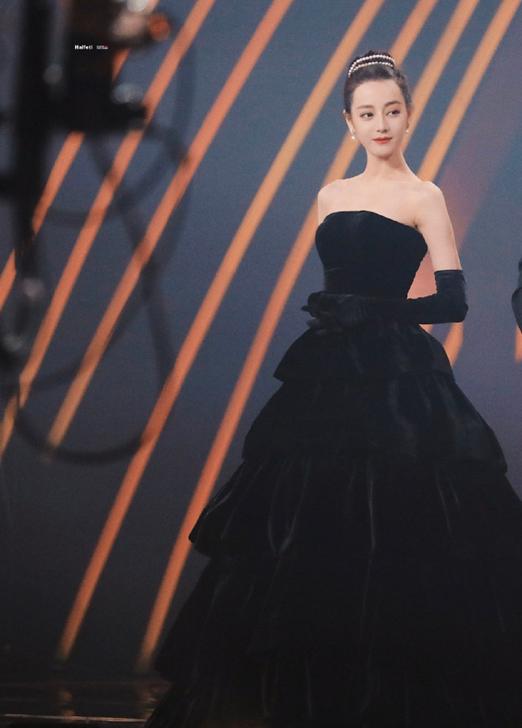 女明星名字图片_范冰冰红毯经典造型_红毯女明星造型