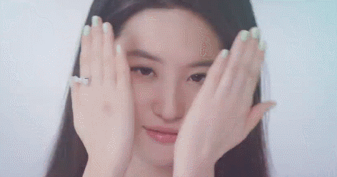 女明星笑容美_如何笑得更美_女明星的笑容